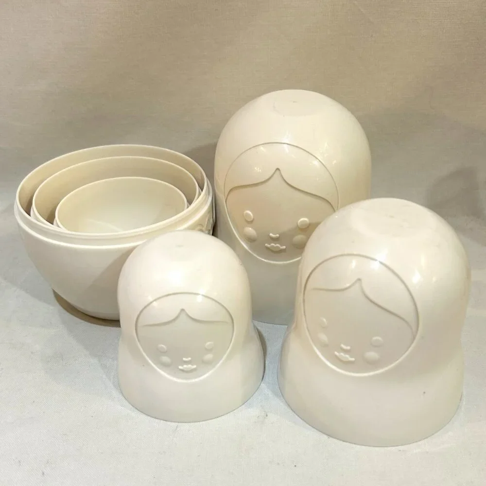 FRED MATRYOSHKAS Nesting Dolls Plastic Measuring Cups Set